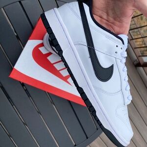 NIKE DUNK LOW WHT/BLK  11w/9.5m Brand New